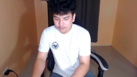 Snapshot of prince_killian chatting on 06/21/26, 06:27 Killian online show from 06/21/26, 06:27