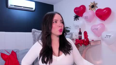 Mia online show from 02/14/26, 12:24