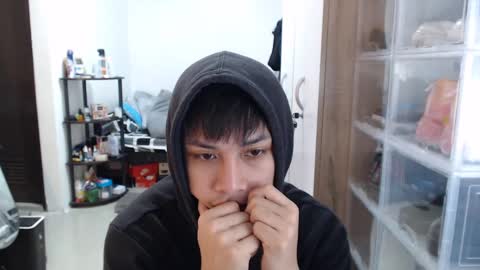 Snapshot of princeadrianx chatting on 03/05/25, 07:16 Prince Adrian online show from 03/05/25, 07:16