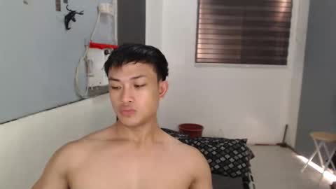 Snapshot of princeadrianx chatting on 10/16/25, 07:09 Prince Adrian online show from 10/16/25, 07:09