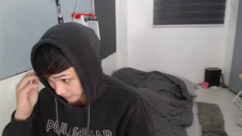 Snapshot of princeadrianx chatting on 11/12/25, 06:19 Prince Adrian online show from 11/12/25, 06:19