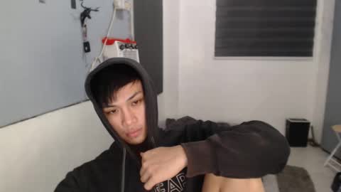 Snapshot of princeadrianx chatting on 11/13/25, 05:45 Prince Adrian online show from 11/13/25, 05:45