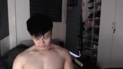 Snapshot of princeadrianx chatting on 01/16/26, 12:36 Prince Adrian online show from 01/16/26, 12:36