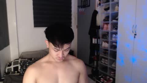 Snapshot of princeadrianx chatting on 02/18/26, 11:50 Prince Adrian online show from 02/18/26, 11:50