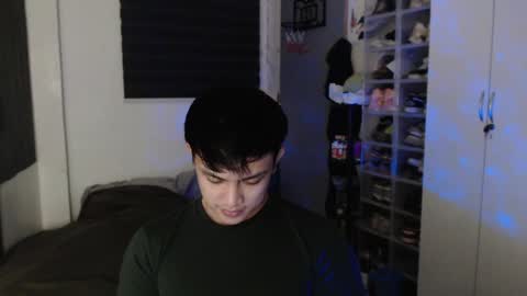 Snapshot of princeadrianx chatting on 05/28/26, 04:37 Prince Adrian online show from 05/28/26, 04:37