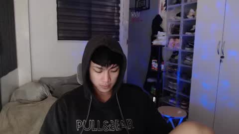 Snapshot of princeadrianx chatting on 06/15/26, 07:54 Prince Adrian online show from 06/15/26, 07:54