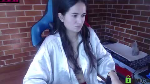 Snapshot of princesa_leia_zathur chatting on 07/06/26, 01:52 Leia online show from 07/06/26, 01:52