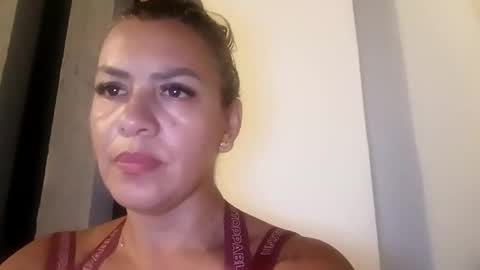 Snapshot of princesita2102 chatting on 04/08/26, 01:49 princesita2102 online show from 04/08/26, 01:49