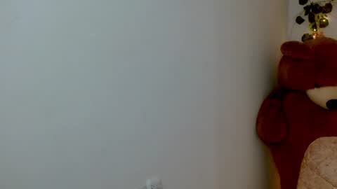 princess_280119 online show from 02/23/26, 12:35