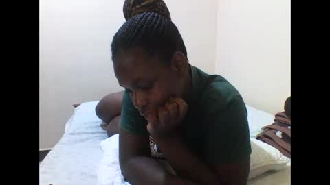 Snapshot of princess_cutie chatting on 05/02/26, 06:46 princess online show from 05/02/26, 06:46