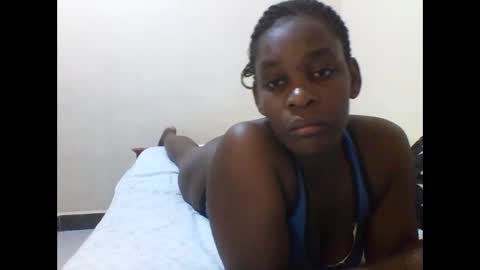 Snapshot of princess_cutie chatting on 05/17/26, 07:10 princess online show from 05/17/26, 07:10