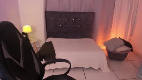 Snapshot of princess_foxxxy1 chatting on 03/14/26, 04:40 Paula Princess online show from 03/14/26, 04:40