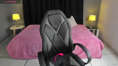 Snapshot of princess_foxxxy1 chatting on 04/15/26, 07:58 Paula Princess online show from 04/15/26, 07:58
