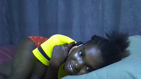 princess_scovia online show from 12/04/25, 06:49