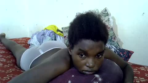 Snapshot of princess_scovia chatting on 07/03/26, 12:00 princess_scovia online show from 07/03/26, 12:00