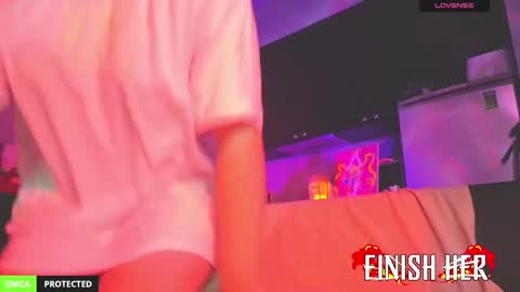 Yo Im Sofiee online show from 12/05/25, 04:47