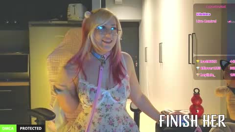 Yo Im Sofiee online show from 03/30/26, 11:50