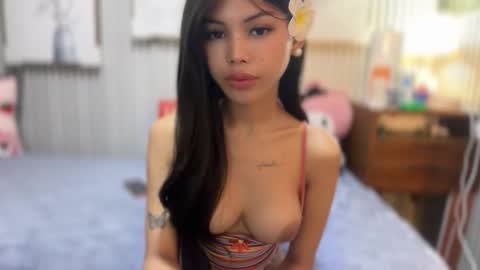 Estela online show from 10/29/25, 03:09