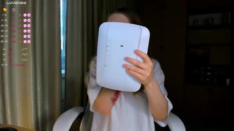 Snapshot of princessaalicc chatting on 11/19/25, 11:32 princessaalicc online show from 11/19/25, 11:32