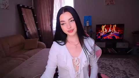 princessamira1 online show from 05/28/26, 07:38