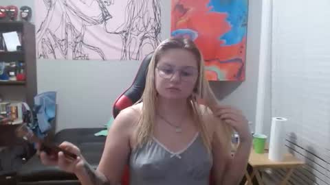 Will and Kaley online show from 11/02/25, 04:04