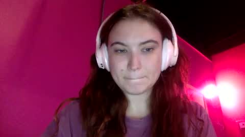 Annie Violet online show from 09/22/25, 09:39