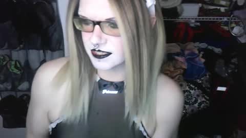 Princess Avery online show from 02/04/26, 07:36