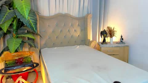 PrincessDONT FORGET TO FOLLOW ME online show from 12/02/25, 08:52