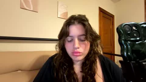 princessviccxo online show from 11/25/25, 04:45