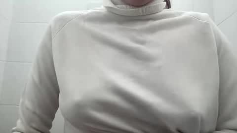 Snapshot of princesss99495055 chatting on 02/22/25, 11:13 PureLust Couple online show from 02/22/25, 11:13