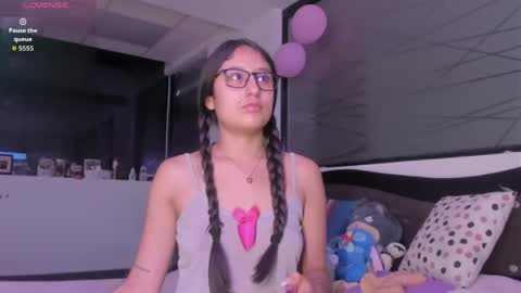 Valentina online show from 04/18/26, 10:19