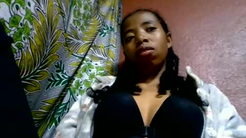 Snapshot of prisca880319 chatting on 06/29/26, 10:15 prisca880319 online show from 06/29/26, 10:15