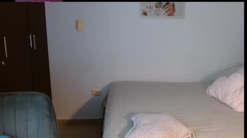 Marcela online show from 10/11/25, 09:02