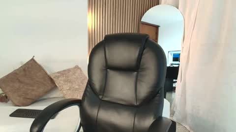 Priscila  online show from 01/09/26, 12:41