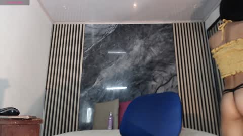 priscilarainbow online show from 01/07/25, 04:37