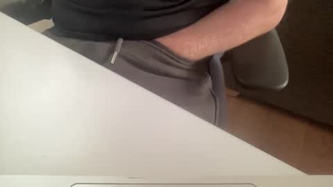 Snapshot of pritchj chatting on 09/28/25, 02:00 pritchj online show from 09/28/25, 02:00