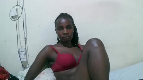 pritty_amber online show from 03/16/26, 06:45