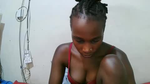 pritty_amber online show from 04/11/26, 07:45