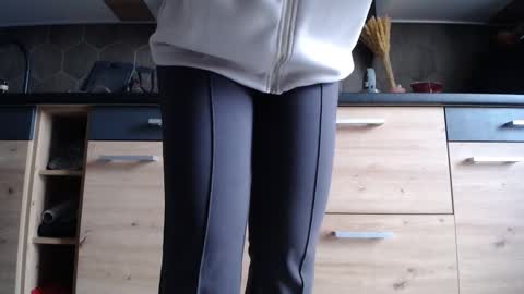 Space online show from 12/18/25, 07:58