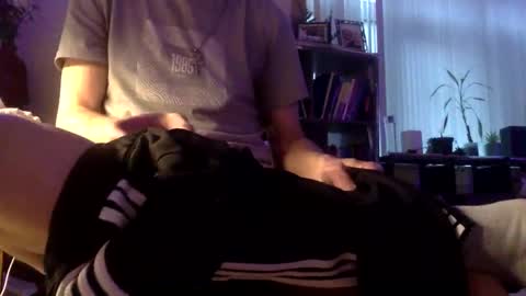 Snapshot of profnwear chatting on 02/01/25, 12:18 ProfNUWear online show from 02/01/25, 12:18