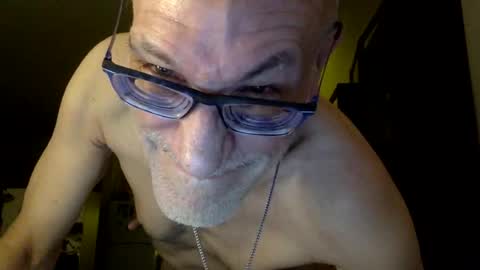 ProfNUWear online show from 08/03/26, 09:04