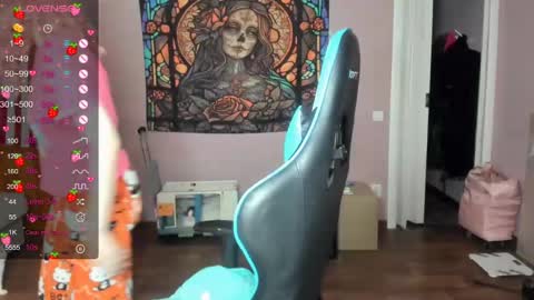 Di online show from 06/04/26, 06:41
