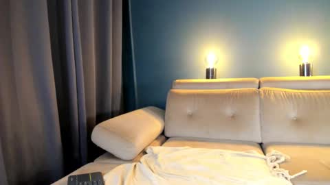 Raven  but you can call me sweetie or honey too  online show from 09/12/25, 06:30