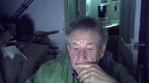 projectorepson online show from 12/15/25, 06:23