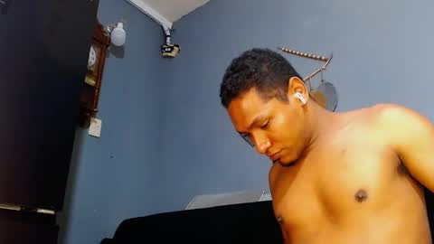 Grande y Gruesa online show from 02/10/25, 02:59