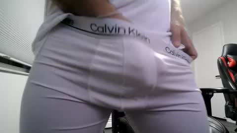 Snapshot of proseccopapi23 chatting on 07/11/26, 04:26 proseccopapi23 online show from 07/11/26, 04:26