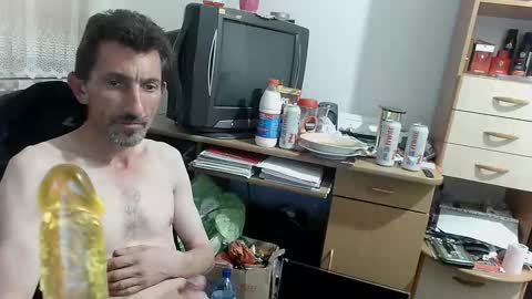 Mariusz online show from 11/16/25, 11:43