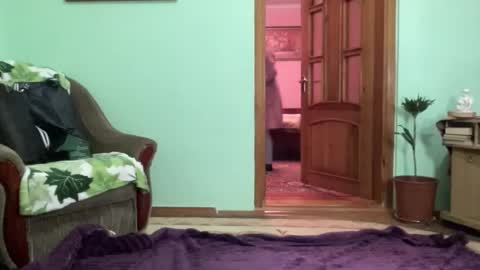 proud sweet 21 online show from 11/25/25, 12:32