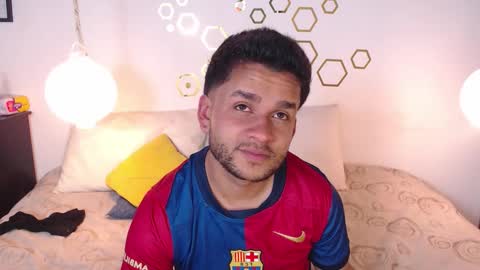 Adris  Juan online show from 10/12/25, 02:10