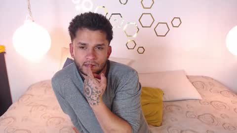 Adris  Juan online show from 10/17/25, 02:04